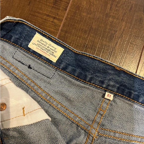 Levi’s Mini Skirt - Picture 3 of 3